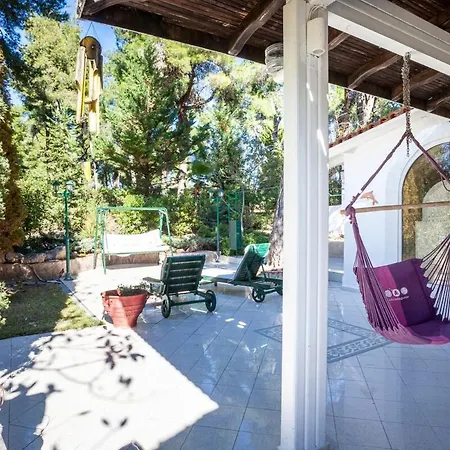 Sani Suave With Pool *