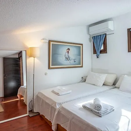 Sani Suave With Pool