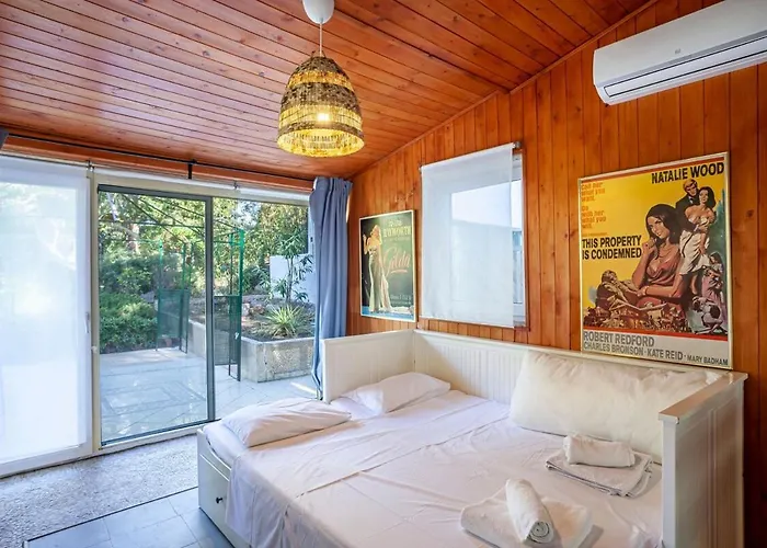 别墅 Sani Suave With Pool