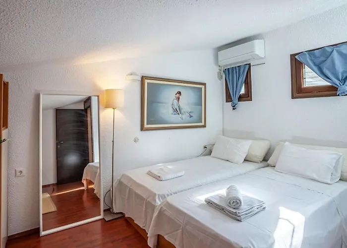 Sani Suave With Pool