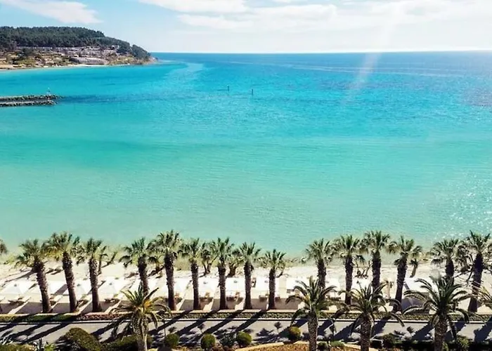 Sani Suave With Pool 别墅 撒尼海滩