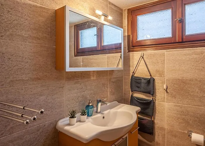 Sani Suave With Pool 别墅