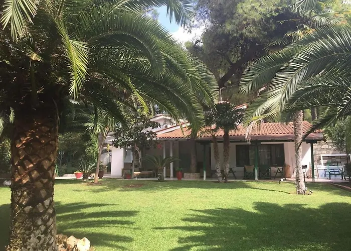 别墅 Sani Suave With Pool