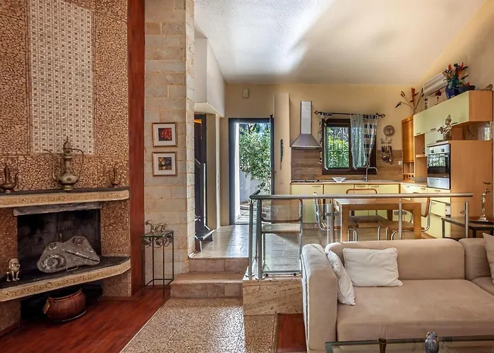 Sani Suave With Pool 别墅